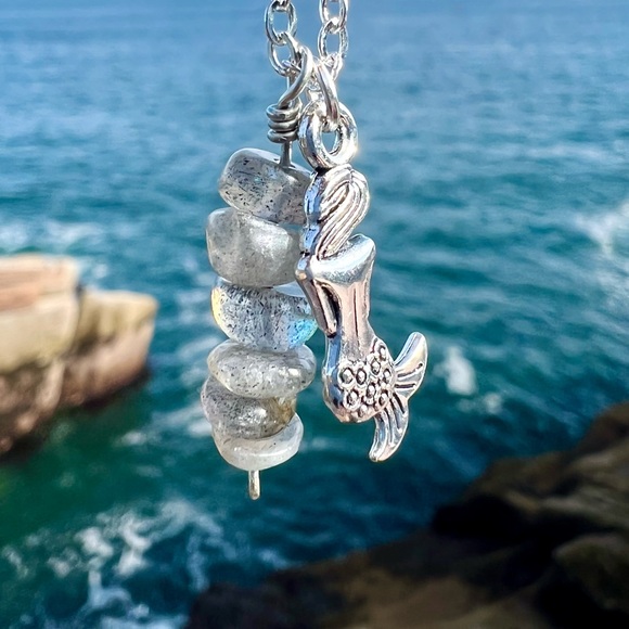 Hand Crafted Jewelry - Labradorite Mermaid Crystal Necklace